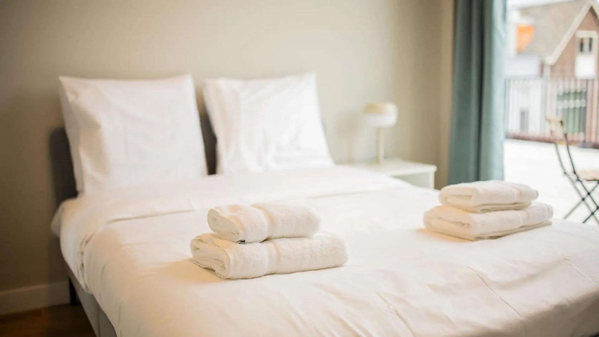 Ample 3 Bedroom Apartment Rotterdam 0*,  Paesi Bassi